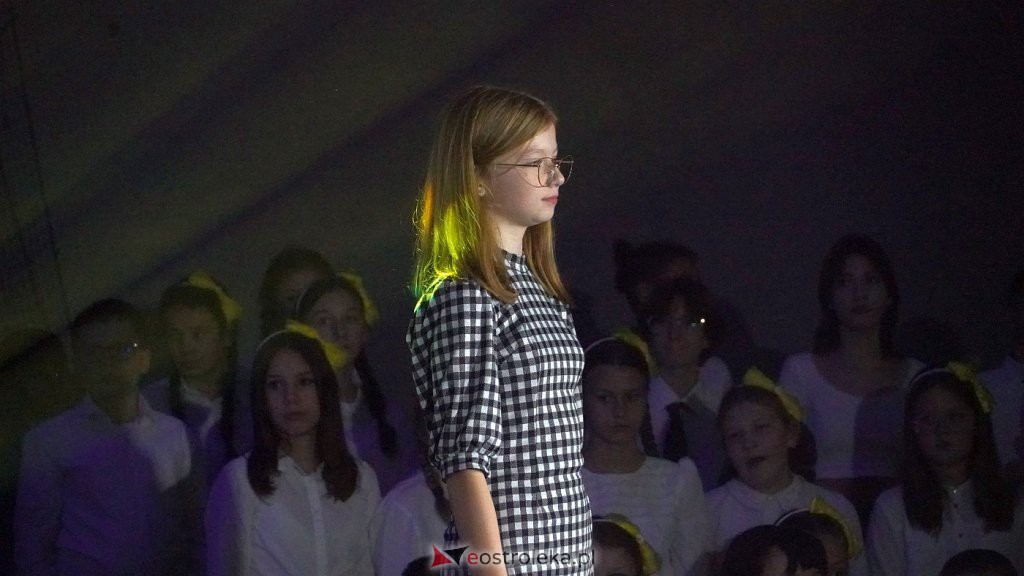 30 lat Szkoły Podstawowej nr 10 [7.11.2022] - zdjęcie #31 - eOstroleka.pl