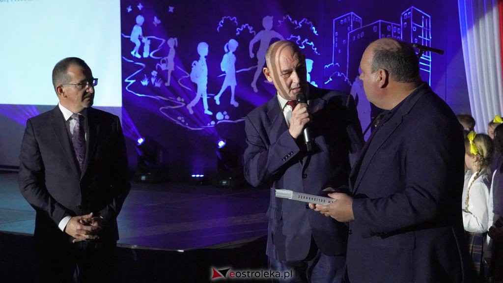 30 lat Szkoły Podstawowej nr 10 [7.11.2022] - zdjęcie #4 - eOstroleka.pl