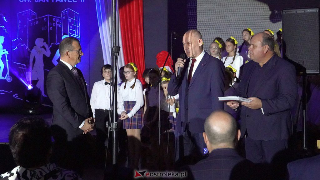 30 lat Szkoły Podstawowej nr 10 [7.11.2022] - zdjęcie #3 - eOstroleka.pl