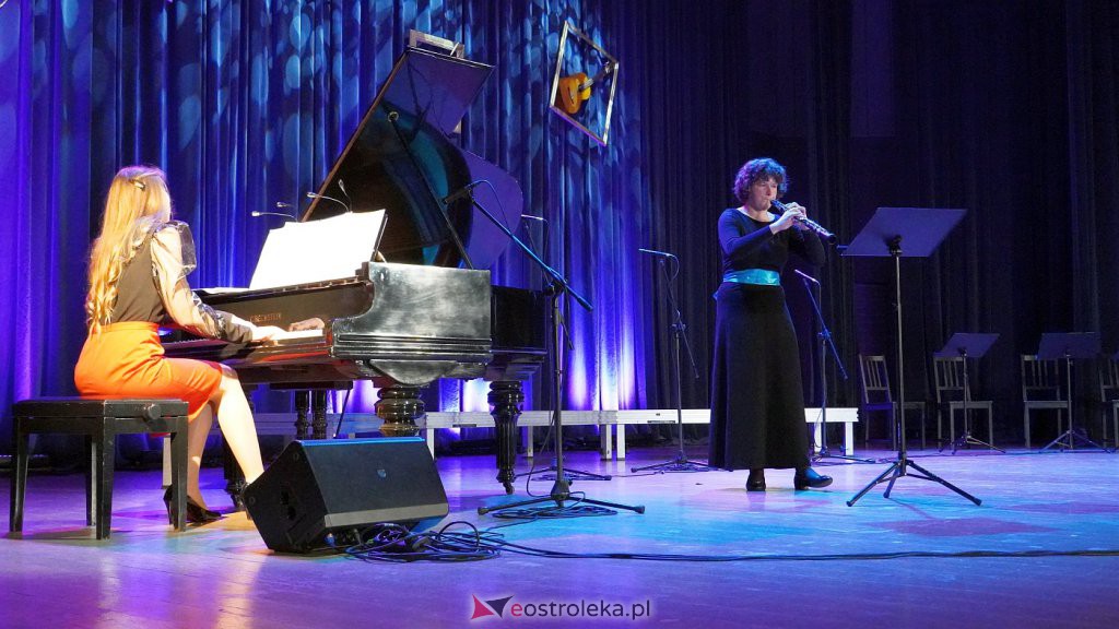 45 lat Szkoły Muzycznej w Ostrołęce. Koncert jubileuszowy w Ostrołęckim Centrum Kultury - zdjęcie #2 - eOstroleka.pl