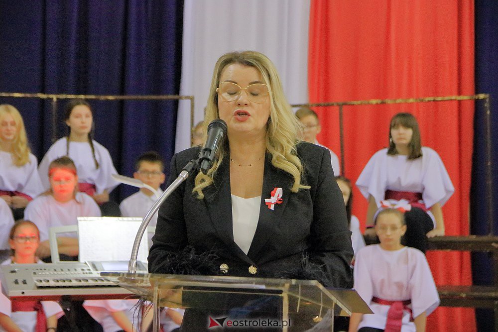 Dzień Patrona w Szkole Podstawowej nr 6 im. Orła Białego w Ostrołęce [10.11.2022] - zdjęcie #22 - eOstroleka.pl