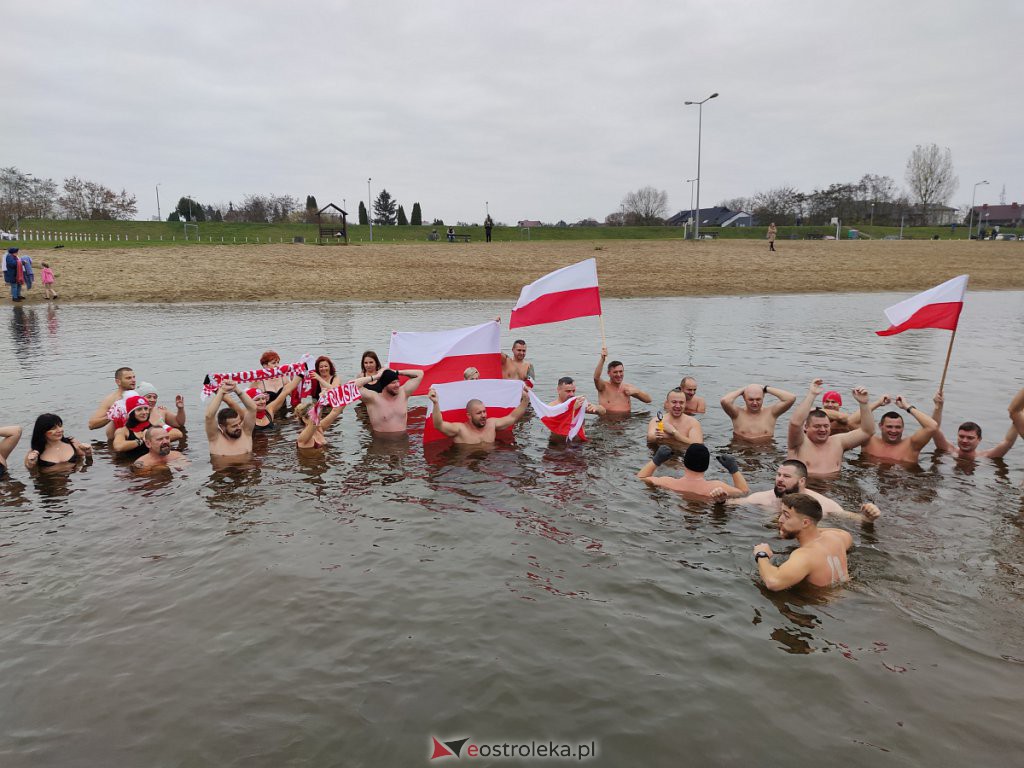 Morsowanie z flagą [11.11.2022] - zdjęcie #2 - eOstroleka.pl
