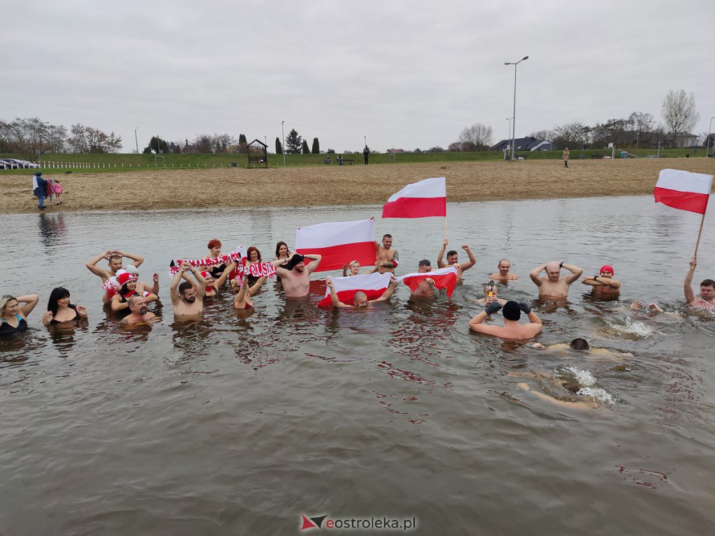 Morsowanie z flagą [11.11.2022] - zdjęcie #3 - eOstroleka.pl