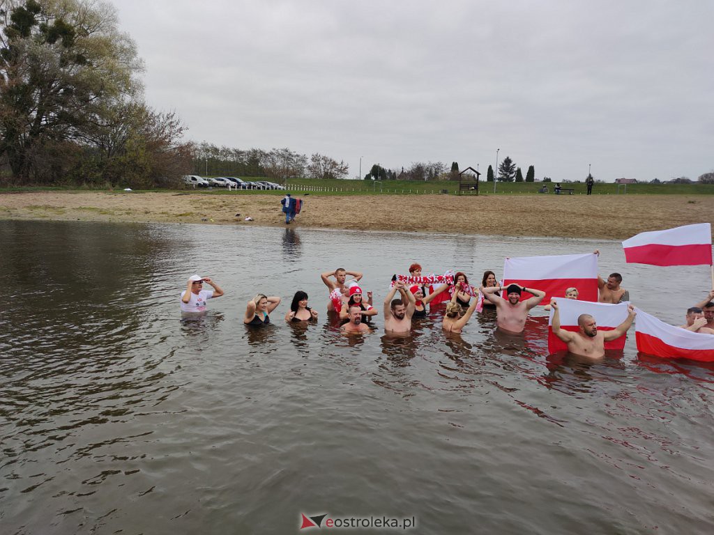 Morsowanie z flagą [11.11.2022] - zdjęcie #5 - eOstroleka.pl
