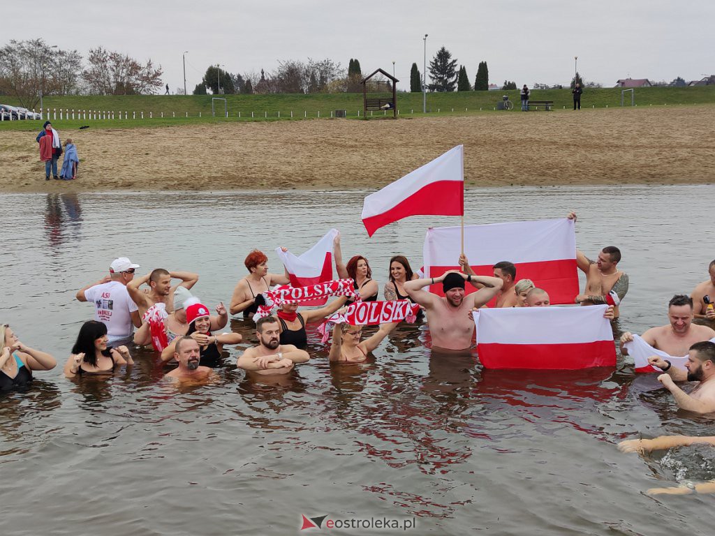 Morsowanie z flagą [11.11.2022] - zdjęcie #8 - eOstroleka.pl