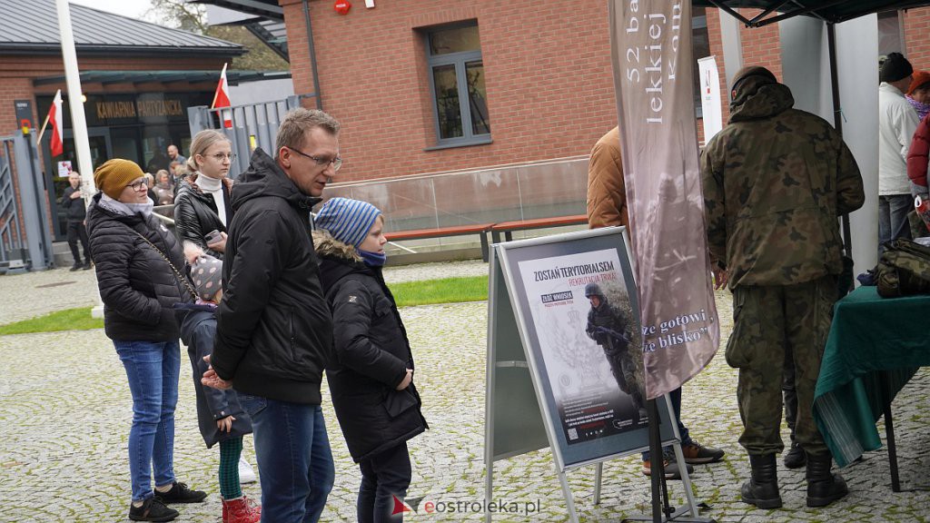 Piknik Historyczny w Muzeum Żołnierzy Wyklętych [11.11.2022] - zdjęcie #25 - eOstroleka.pl