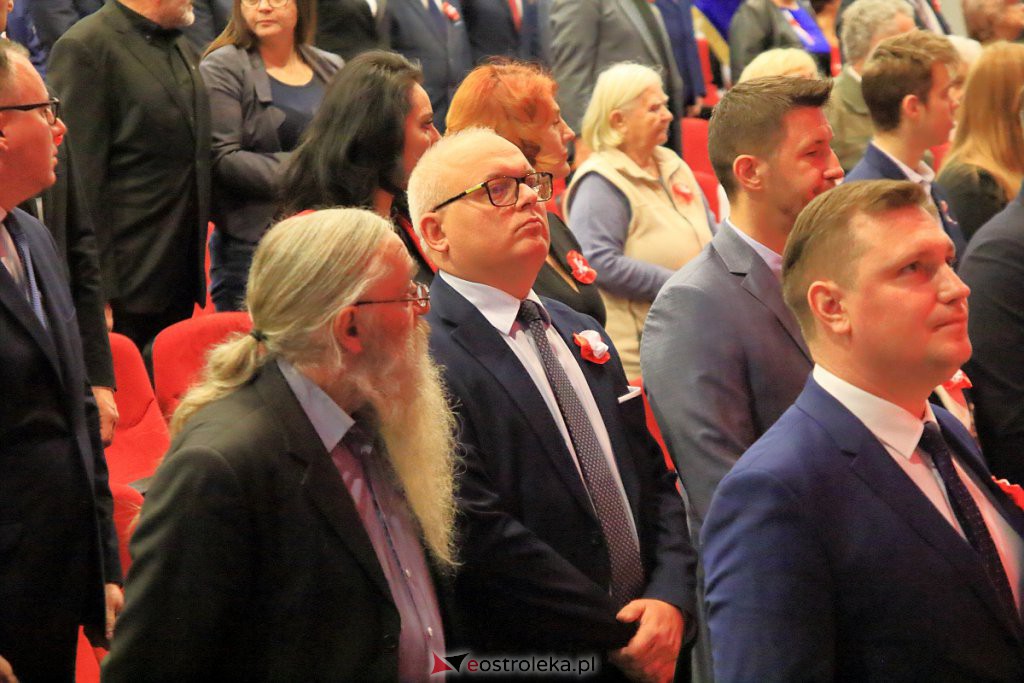 70. uroczysta sesja Rady Miasta w Ostrołęce [11.11.2022] - zdjęcie #9 - eOstroleka.pl