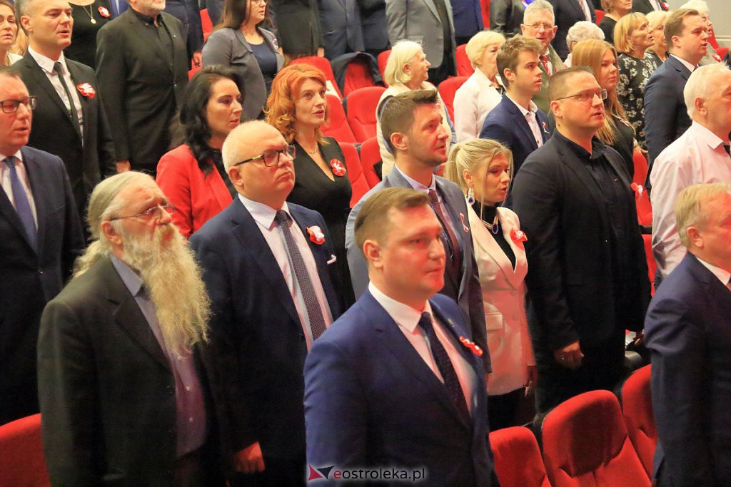 70. uroczysta sesja Rady Miasta w Ostrołęce [11.11.2022] - zdjęcie #14 - eOstroleka.pl