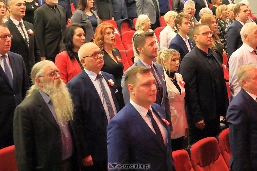 70. uroczysta sesja Rady Miasta w Ostrołęce [11.11.2022] - zdjęcie #135 - eOstroleka.pl