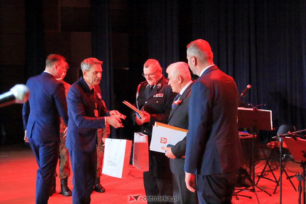 70. uroczysta sesja Rady Miasta w Ostrołęce [11.11.2022] - zdjęcie #91 - eOstroleka.pl