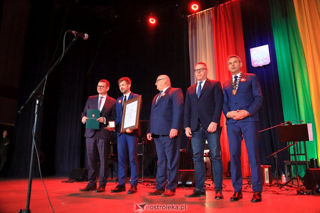 70. uroczysta sesja Rady Miasta w Ostrołęce [11.11.2022] - zdjęcie #79 - eOstroleka.pl