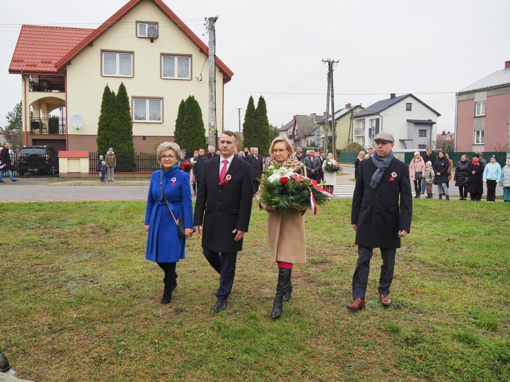 Święto Niepodległość w Olszewie-Borkach  - zdjęcie #13 - eOstroleka.pl