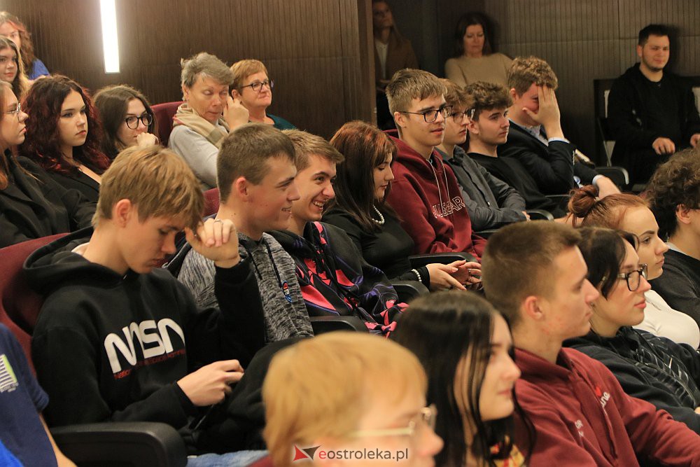 I Ostrołęcki Festiwal Filmów Młodzieżowych OFFM 2022 [14.11.2022] - zdjęcie #97 - eOstroleka.pl