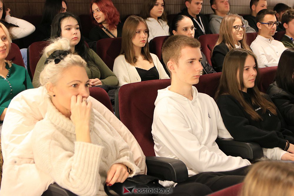 I Ostrołęcki Festiwal Filmów Młodzieżowych OFFM 2022 [14.11.2022] - zdjęcie #86 - eOstroleka.pl