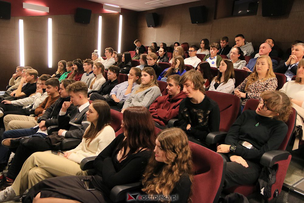 I Ostrołęcki Festiwal Filmów Młodzieżowych OFFM 2022 [14.11.2022] - zdjęcie #40 - eOstroleka.pl