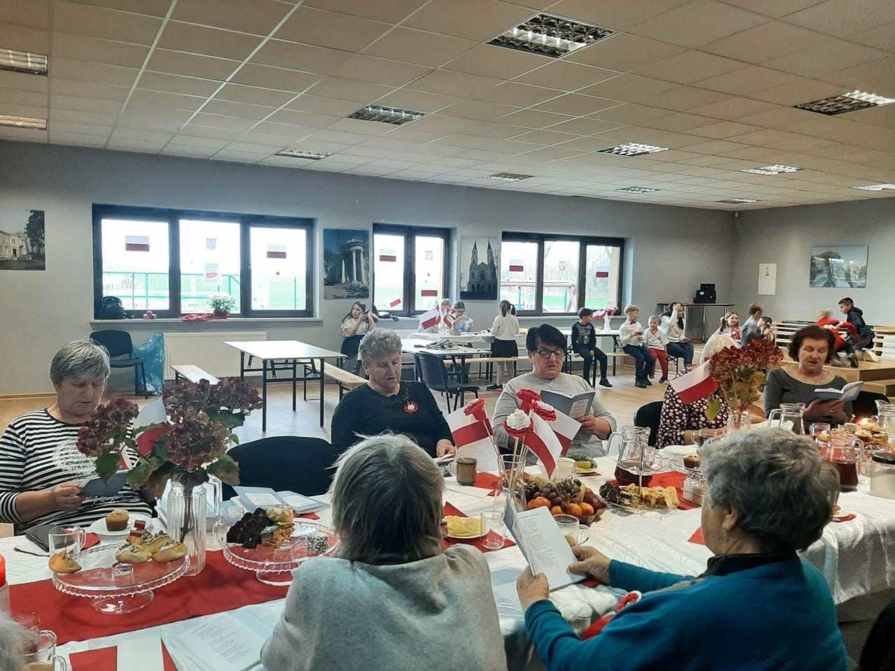 Święto Niepodległości z KGW w Brzeźnie - zdjęcie #3 - eOstroleka.pl