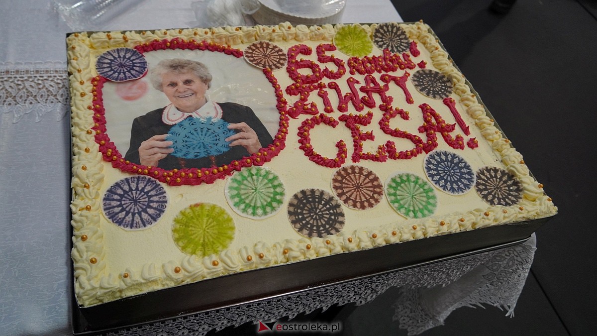 Jubileusz 65-lecia pracy twórczej Czesławy Kaczyńskiej [15.11.2022] - zdjęcie #58 - eOstroleka.pl