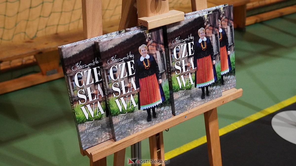 Jubileusz 65-lecia pracy twórczej Czesławy Kaczyńskiej [15.11.2022] - zdjęcie #56 - eOstroleka.pl