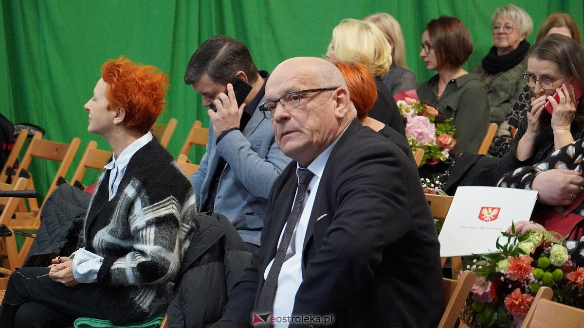 Jubileusz 65-lecia pracy twórczej Czesławy Kaczyńskiej [15.11.2022] - zdjęcie #54 - eOstroleka.pl