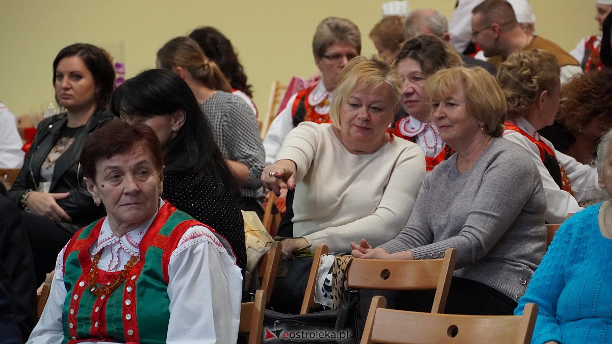 Jubileusz 65-lecia pracy twórczej Czesławy Kaczyńskiej [15.11.2022] - zdjęcie #53 - eOstroleka.pl
