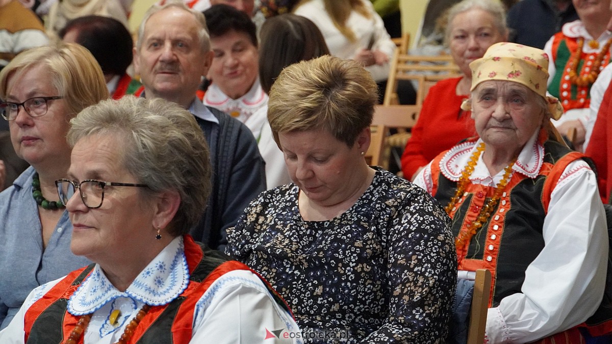 Jubileusz 65-lecia pracy twórczej Czesławy Kaczyńskiej [15.11.2022] - zdjęcie #49 - eOstroleka.pl