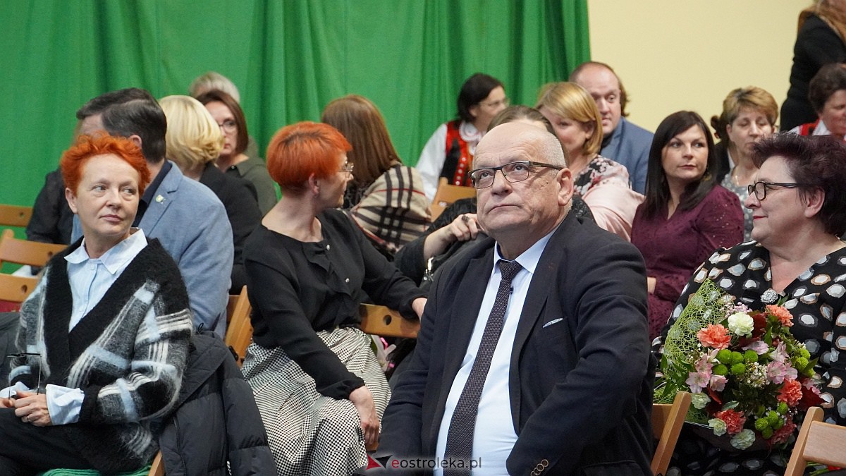 Jubileusz 65-lecia pracy twórczej Czesławy Kaczyńskiej [15.11.2022] - zdjęcie #46 - eOstroleka.pl