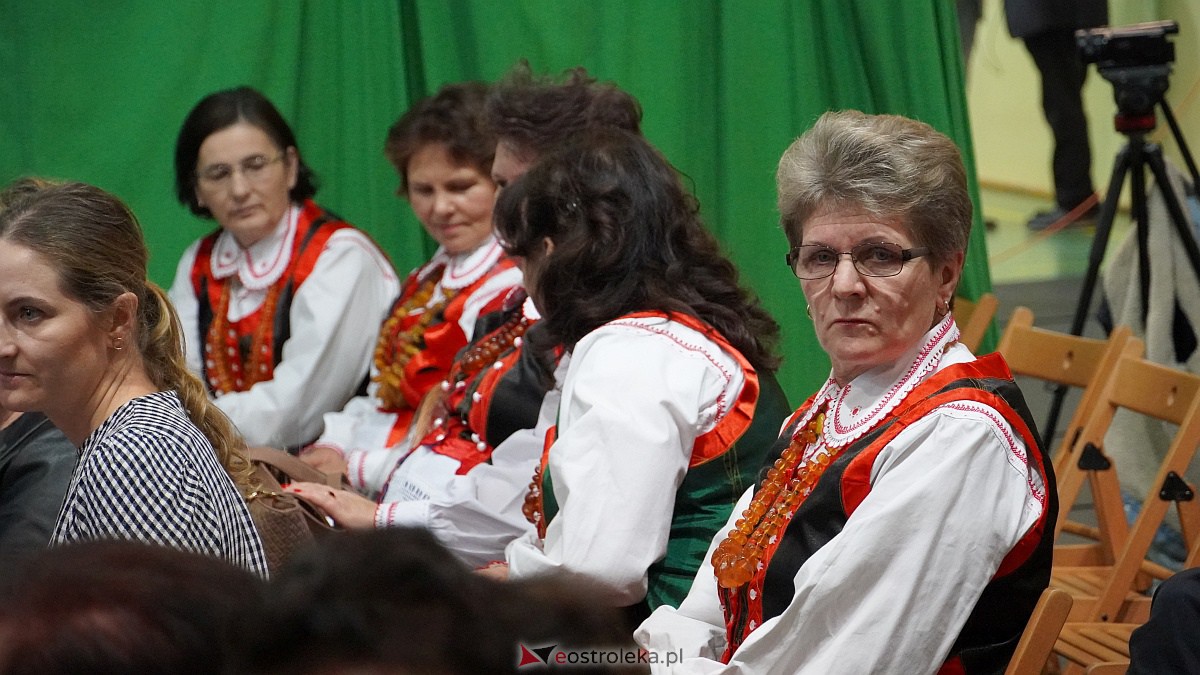 Jubileusz 65-lecia pracy twórczej Czesławy Kaczyńskiej [15.11.2022] - zdjęcie #43 - eOstroleka.pl
