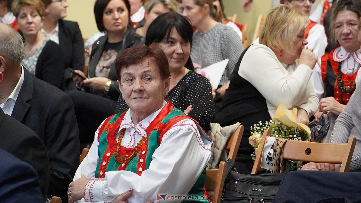 Jubileusz 65-lecia pracy twórczej Czesławy Kaczyńskiej [15.11.2022] - zdjęcie #40 - eOstroleka.pl