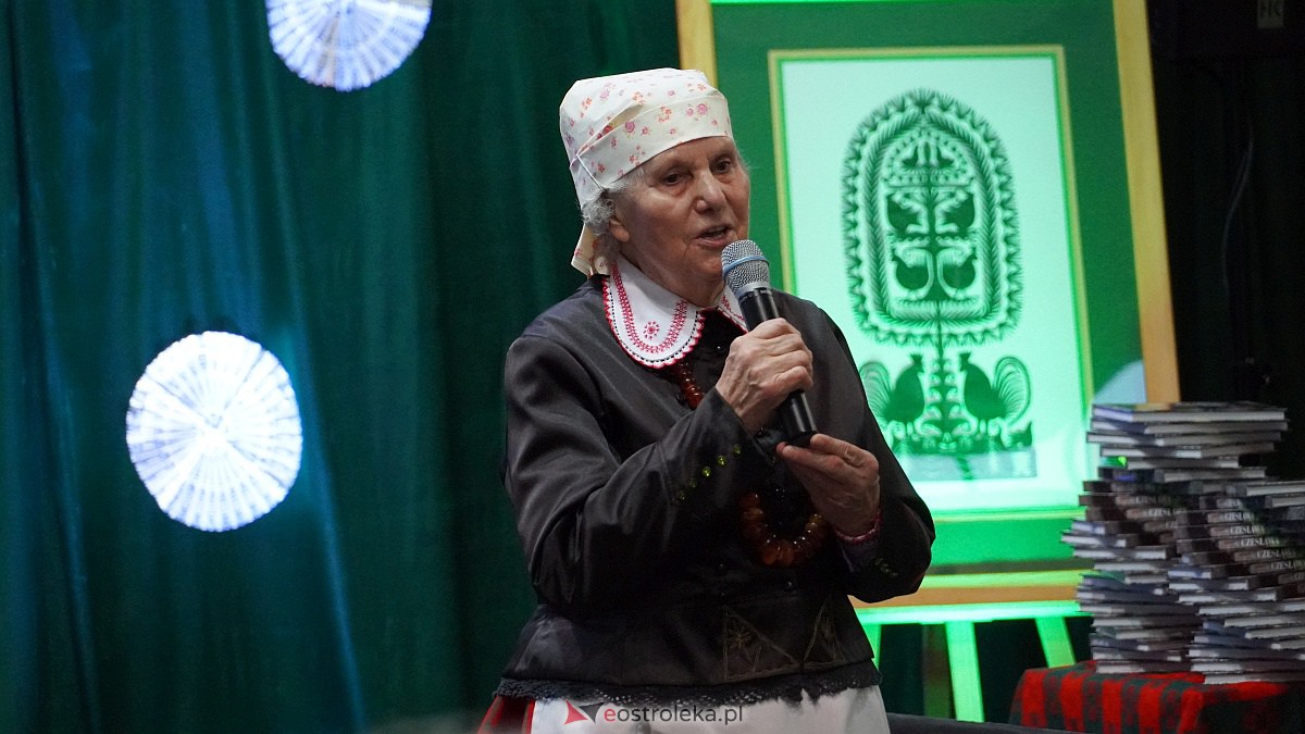 Jubileusz 65-lecia pracy twórczej Czesławy Kaczyńskiej [15.11.2022] - zdjęcie #29 - eOstroleka.pl