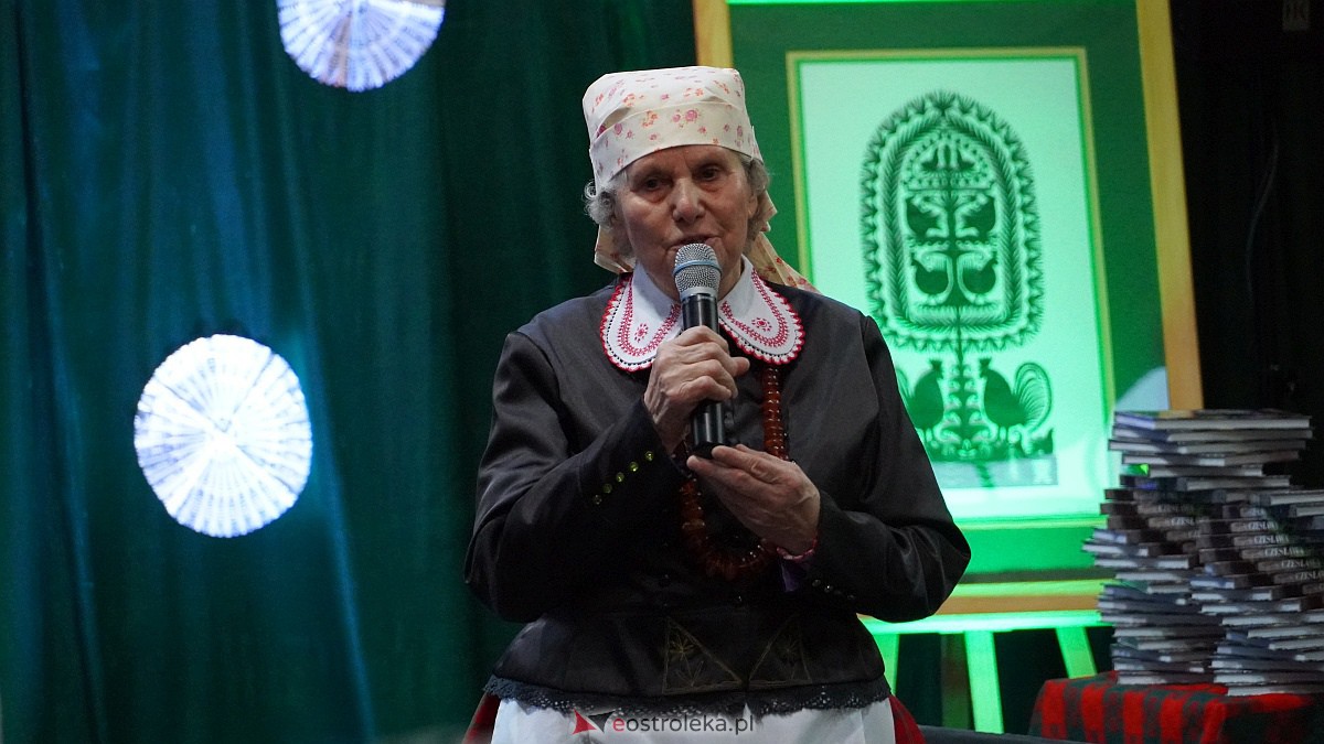 Jubileusz 65-lecia pracy twórczej Czesławy Kaczyńskiej [15.11.2022] - zdjęcie #28 - eOstroleka.pl