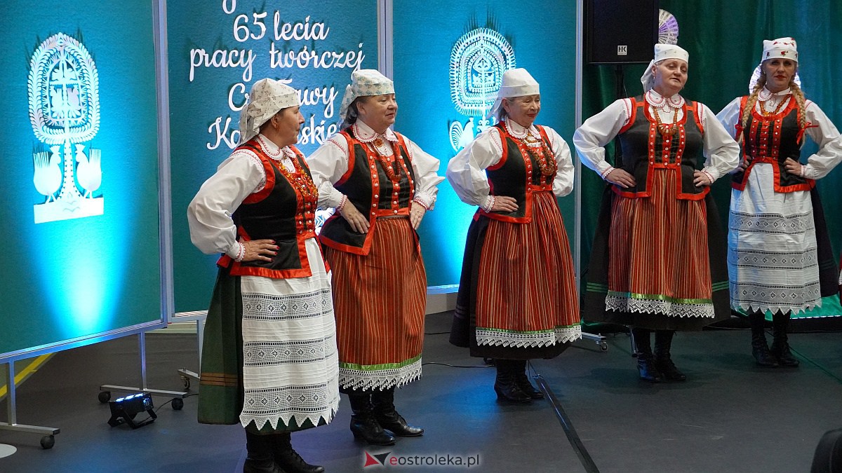 Jubileusz 65-lecia pracy twórczej Czesławy Kaczyńskiej [15.11.2022] - zdjęcie #12 - eOstroleka.pl
