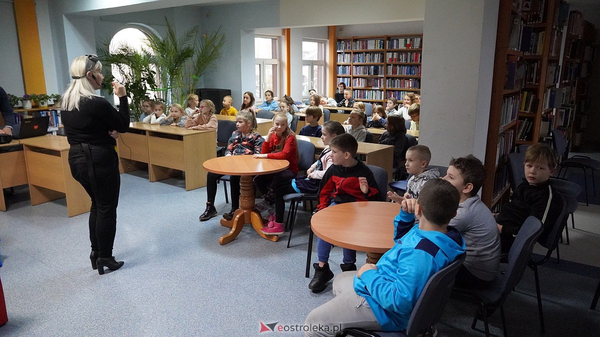 Nie tylko pszczółka Maja - warsztaty literackie dla dzieci [15.11.2022] - zdjęcie #2 - eOstroleka.pl