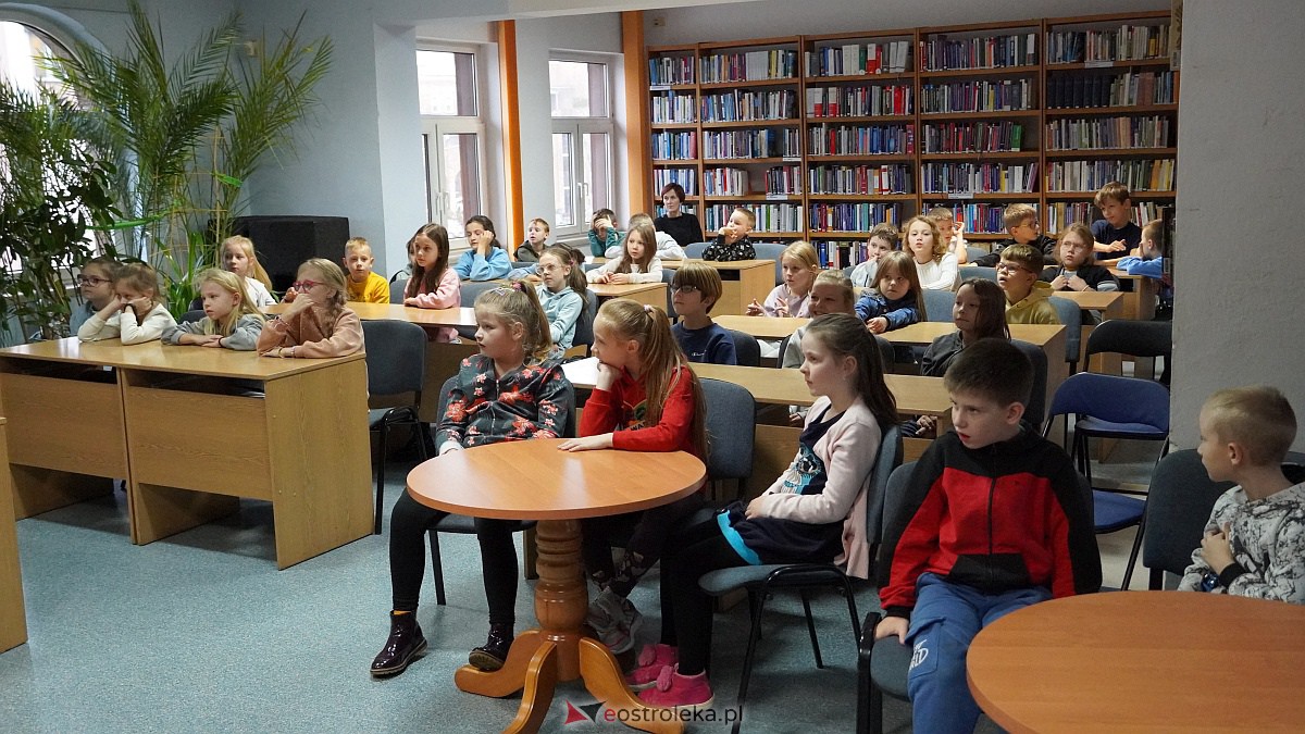 Nie tylko pszczółka Maja - warsztaty literackie dla dzieci [15.11.2022] - zdjęcie #14 - eOstroleka.pl