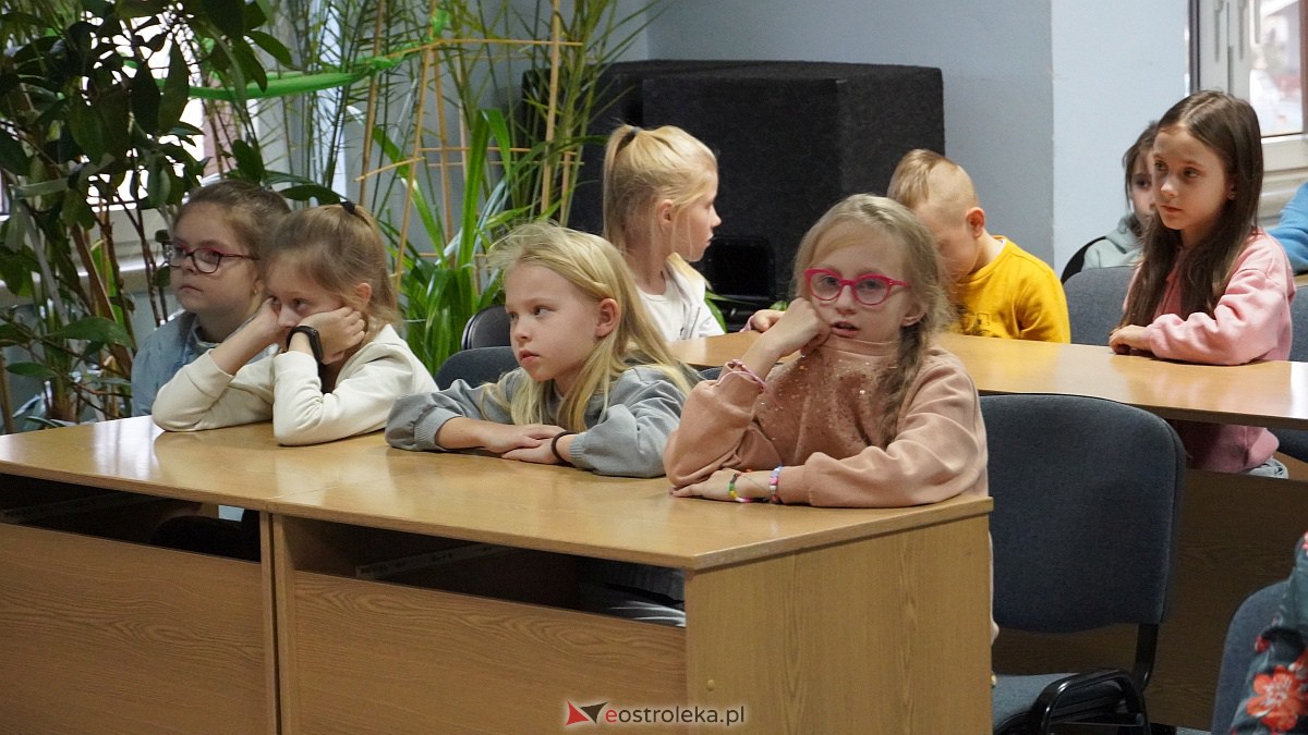 Nie tylko pszczółka Maja - warsztaty literackie dla dzieci [15.11.2022] - zdjęcie #6 - eOstroleka.pl