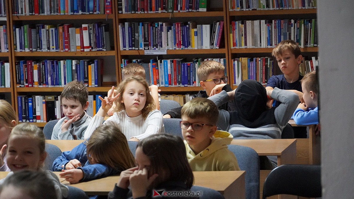 Nie tylko pszczółka Maja - warsztaty literackie dla dzieci [15.11.2022] - zdjęcie #10 - eOstroleka.pl