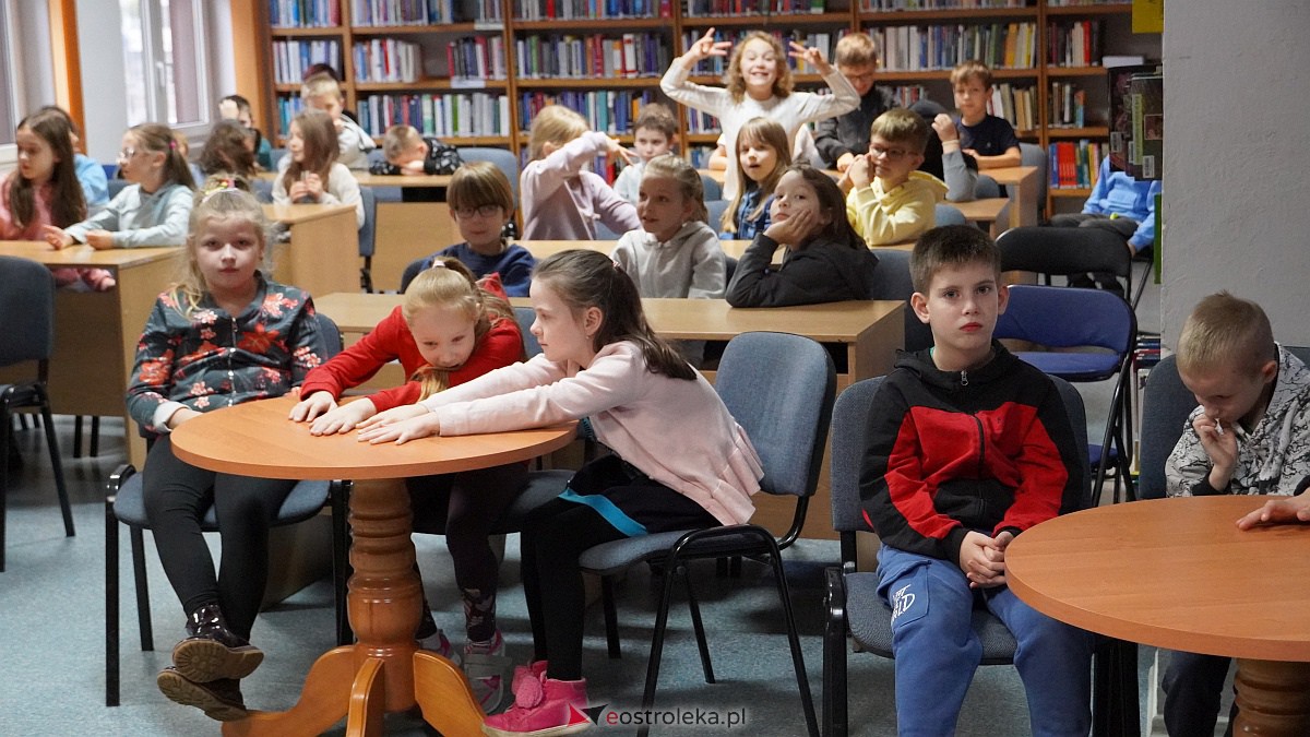 Nie tylko pszczółka Maja - warsztaty literackie dla dzieci [15.11.2022] - zdjęcie #13 - eOstroleka.pl