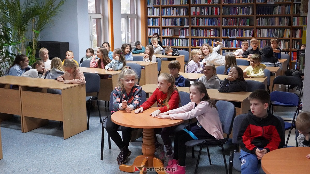 Nie tylko pszczółka Maja - warsztaty literackie dla dzieci [15.11.2022] - zdjęcie #5 - eOstroleka.pl