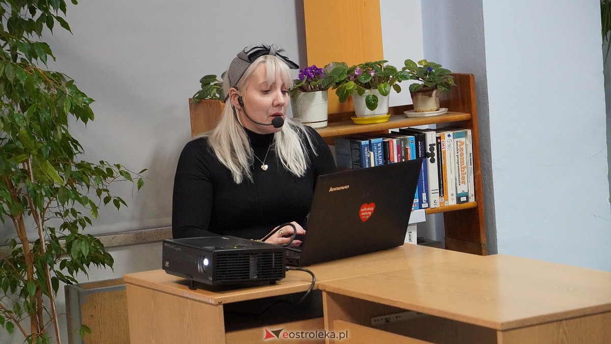 Nie tylko pszczółka Maja - warsztaty literackie dla dzieci [15.11.2022] - zdjęcie #4 - eOstroleka.pl