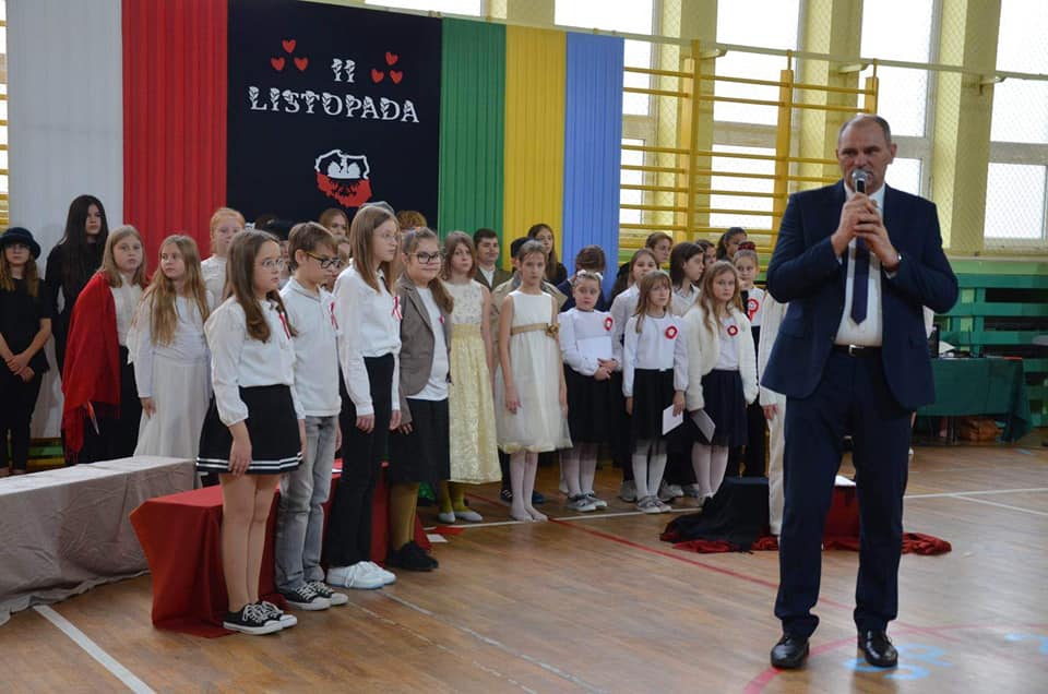 Obchody Święta Niepodległości w Szkole Podstawowej nr 2 - zdjęcie #14 - eOstroleka.pl