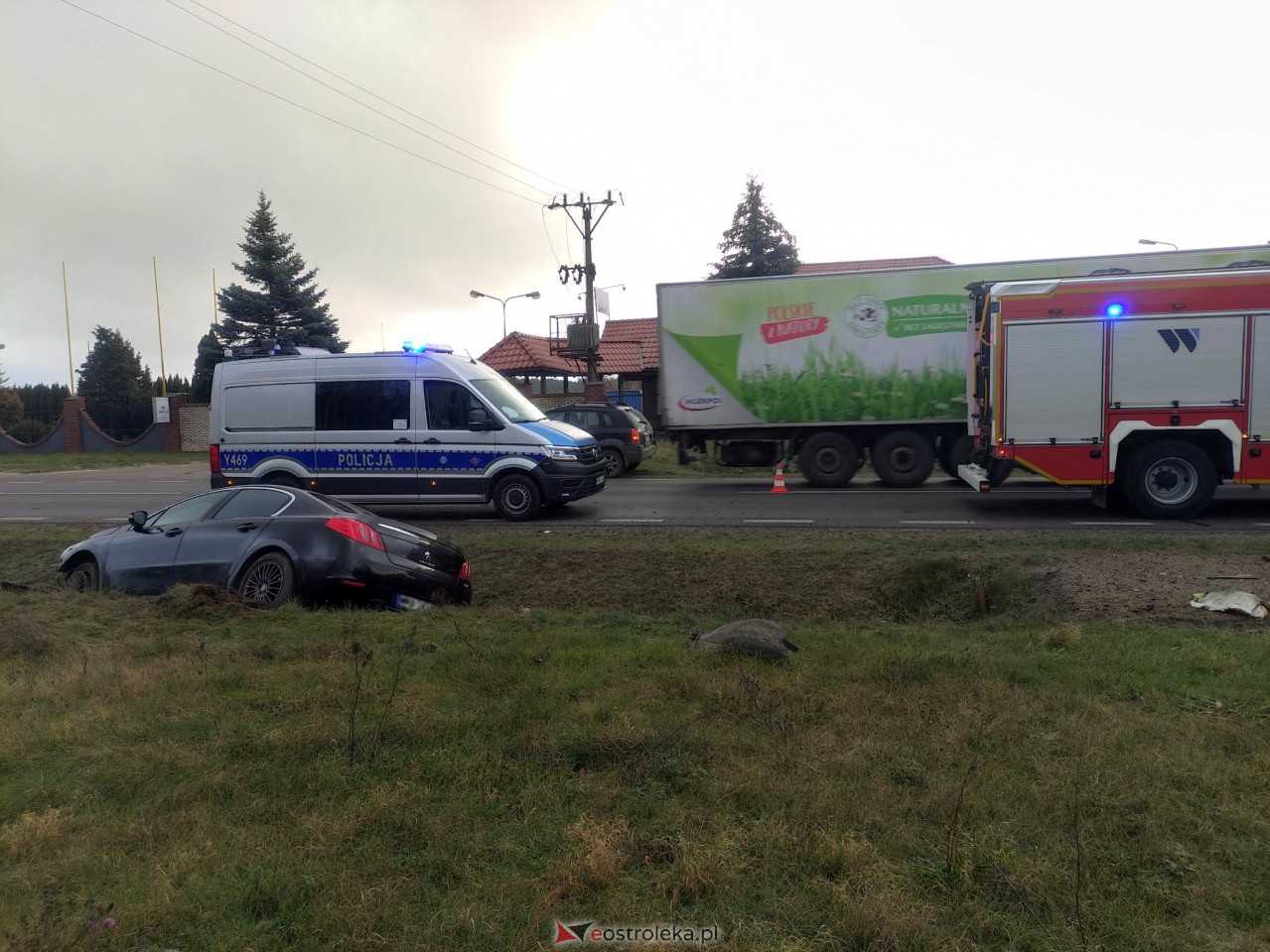 Wypadek pod Ostrołęką. Na krajówce od strony Warszawy tworzy się korek [18.11.2022] - zdjęcie #9 - eOstroleka.pl