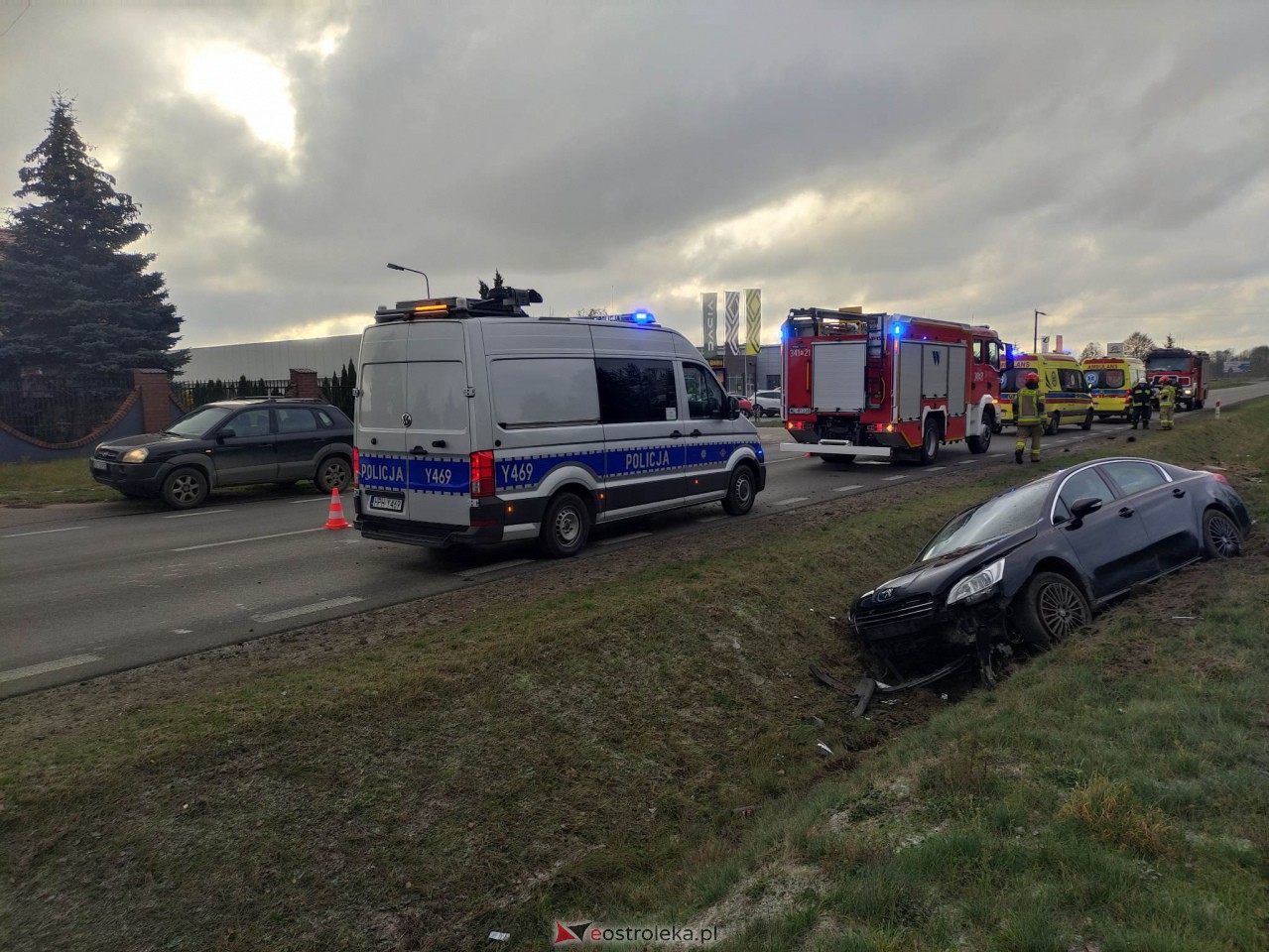 Wypadek pod Ostrołęką. Na krajówce od strony Warszawy tworzy się korek [18.11.2022] - zdjęcie #5 - eOstroleka.pl