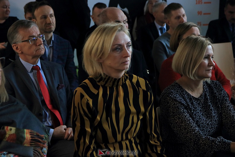 Konferencja w Multicentrum: “Przyszłość Mazowsza z Funduszami Europejskimi” [18.11.2022] - zdjęcie #30 - eOstroleka.pl