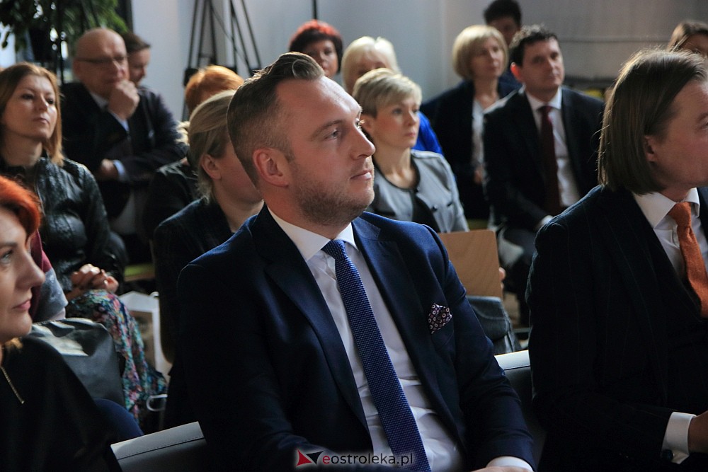 Konferencja w Multicentrum: “Przyszłość Mazowsza z Funduszami Europejskimi” [18.11.2022] - zdjęcie #23 - eOstroleka.pl