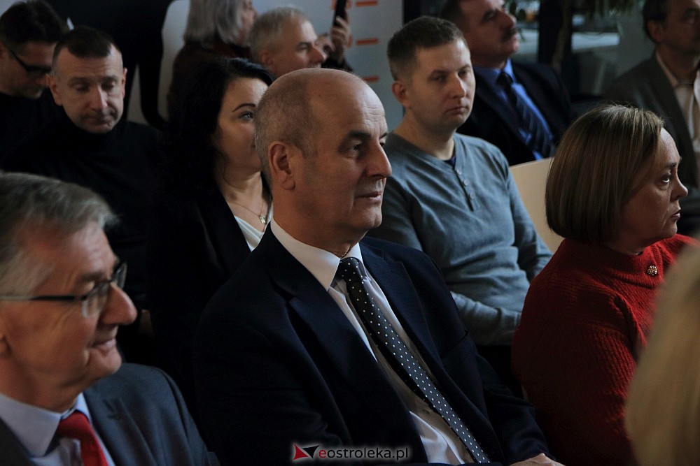 Konferencja w Multicentrum: “Przyszłość Mazowsza z Funduszami Europejskimi” [18.11.2022] - zdjęcie #17 - eOstroleka.pl