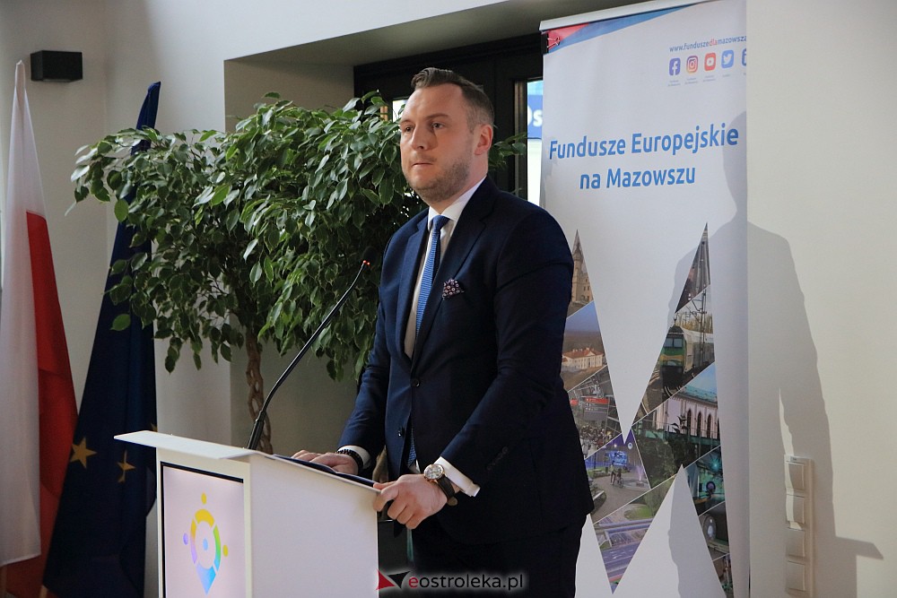Konferencja w Multicentrum: “Przyszłość Mazowsza z Funduszami Europejskimi” [18.11.2022] - zdjęcie #29 - eOstroleka.pl