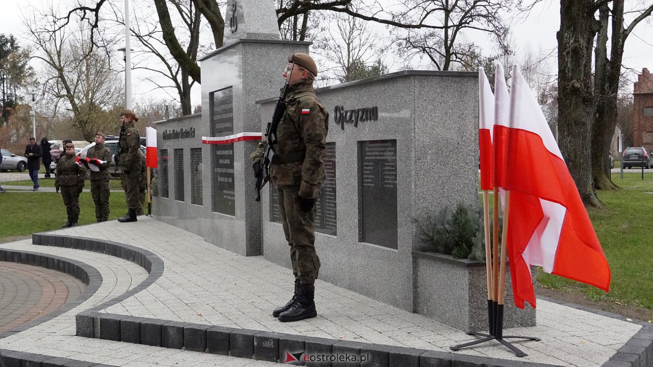 Odsłonięcie pomnika Niepodległości i Chwały w Pasiekach [18.11.2022] - zdjęcie #45 - eOstroleka.pl