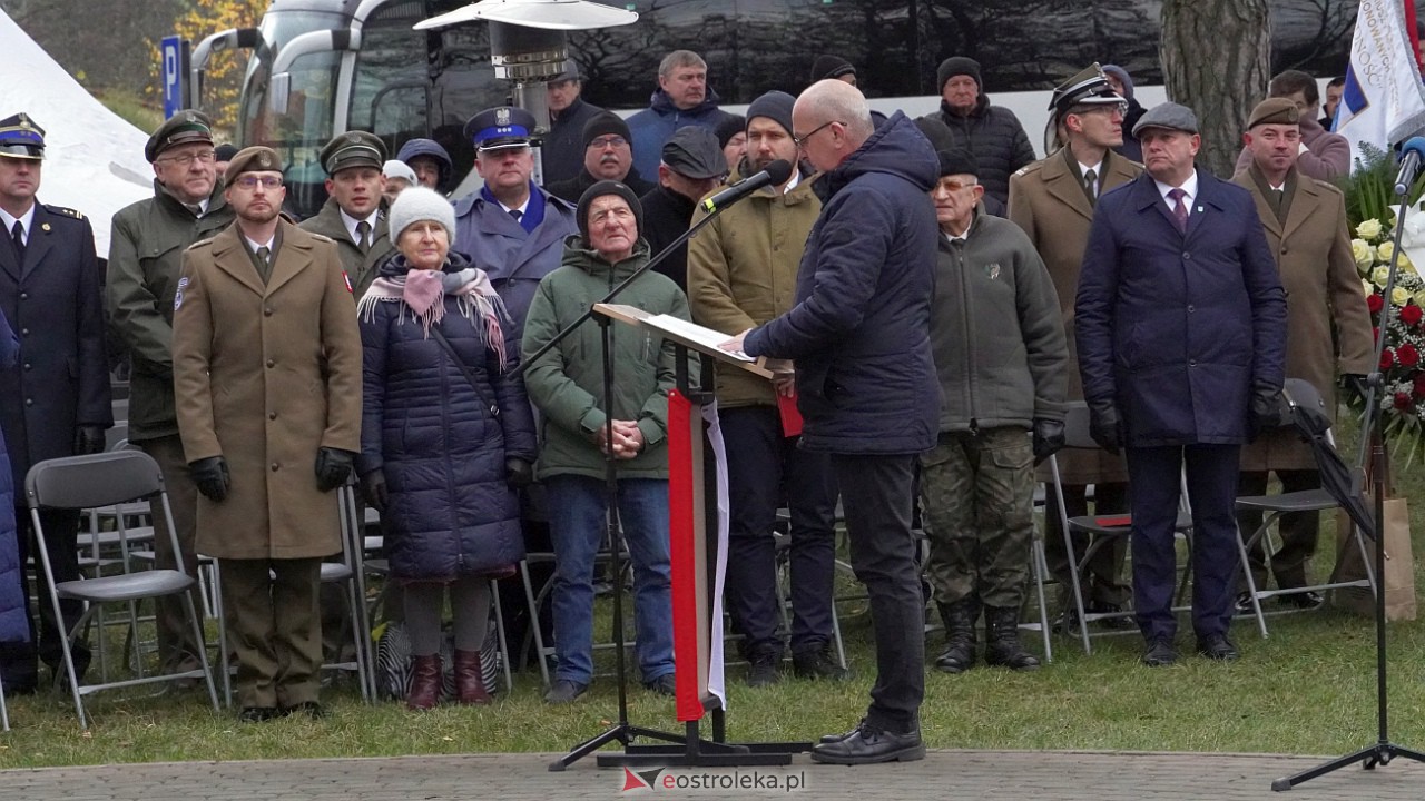 Odsłonięcie pomnika Niepodległości i Chwały w Pasiekach [18.11.2022] - zdjęcie #44 - eOstroleka.pl