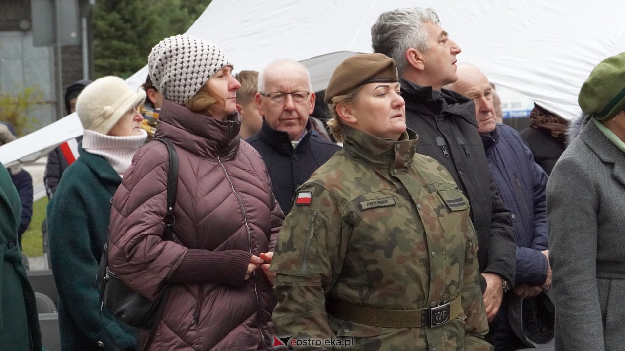 Odsłonięcie pomnika Niepodległości i Chwały w Pasiekach [18.11.2022] - zdjęcie #38 - eOstroleka.pl