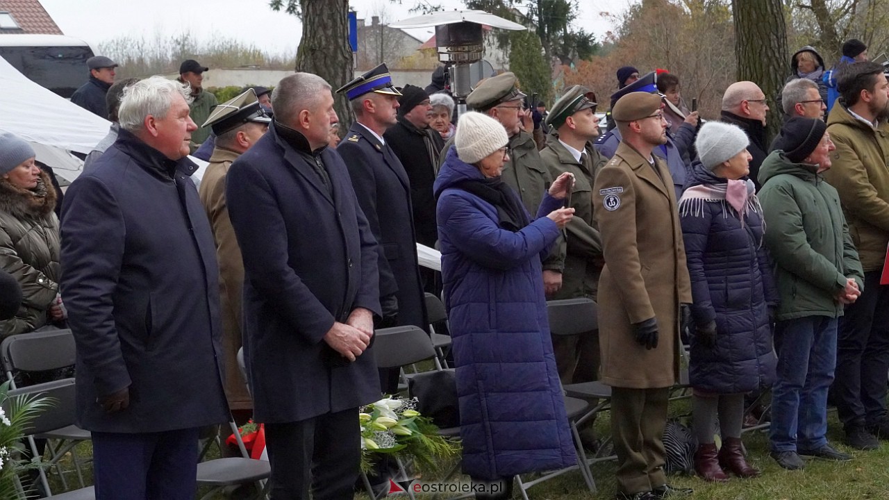 Odsłonięcie pomnika Niepodległości i Chwały w Pasiekach [18.11.2022] - zdjęcie #36 - eOstroleka.pl
