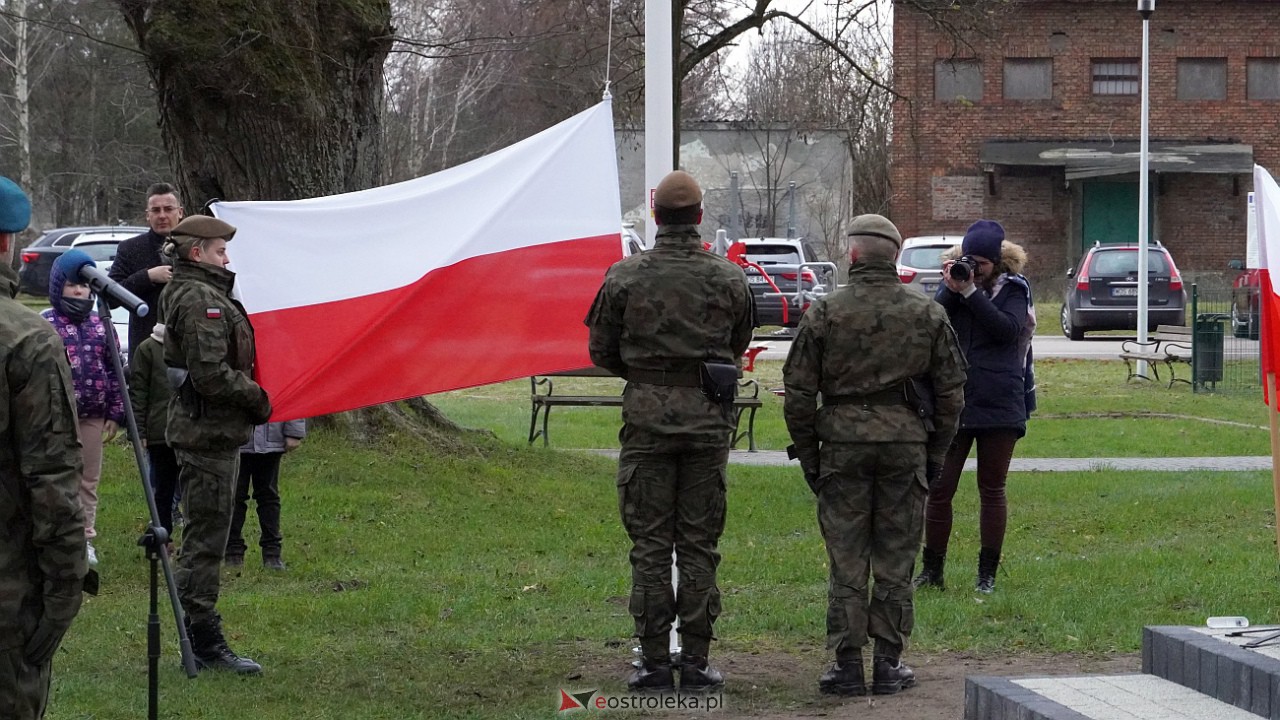 Odsłonięcie pomnika Niepodległości i Chwały w Pasiekach [18.11.2022] - zdjęcie #35 - eOstroleka.pl